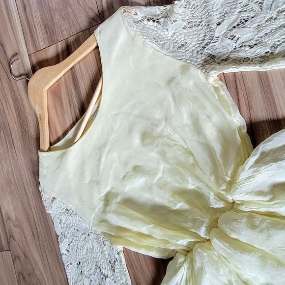 Made in Italy Peplum Lace Crochet Organza Silk Half Sleeve Yellow Blouse - Picture 6 of 13